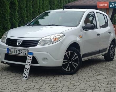 Білий Дачія Sandero, об'ємом двигуна 1.2 л та пробігом 160 тис. км за 4299 $, фото 9 на Automoto.ua