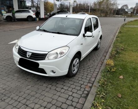 Белый Дачия Сандеро, объемом двигателя 0 л и пробегом 234 тыс. км за 3400 $, фото 1 на Automoto.ua