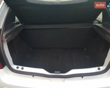 Белый Дачия Сандеро, объемом двигателя 1.4 л и пробегом 176 тыс. км за 4500 $, фото 7 на Automoto.ua