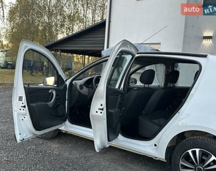 Дачия Сандеро 2009 в Любешов на Automoto.ua Белый Дачия Сандеро, объемом двигателя 1.4 л и пробегом 107 тыс. км за 4550 $, фото 20 на Automoto.ua
