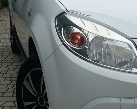 Білий Дачія Sandero, об'ємом двигуна 1.2 л та пробігом 160 тис. км за 4299 $, фото 17 на Automoto.ua