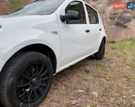 Білий Дачія Sandero, об'ємом двигуна 1.39 л та пробігом 225 тис. км за 3200 $, фото 6 на Automoto.ua