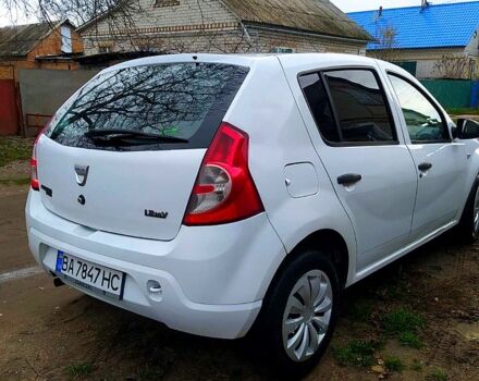 Білий Дачія Sandero, об'ємом двигуна 1.1 л та пробігом 215 тис. км за 3899 $, фото 3 на Automoto.ua