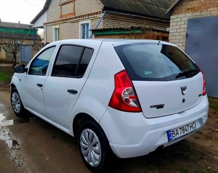 Білий Дачія Sandero, об'ємом двигуна 1.1 л та пробігом 215 тис. км за 3899 $, фото 2 на Automoto.ua