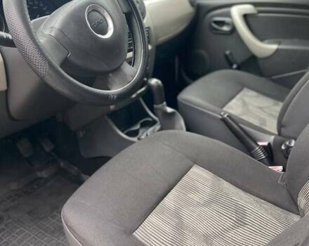 Белый Дачия Сандеро, объемом двигателя 1.4 л и пробегом 255 тыс. км за 4200 $, фото 5 на Automoto.ua