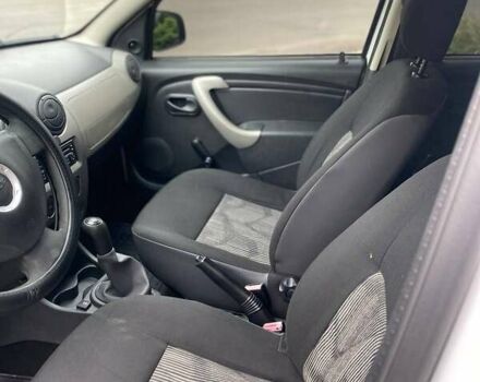 Белый Дачия Сандеро, объемом двигателя 1.4 л и пробегом 255 тыс. км за 4200 $, фото 4 на Automoto.ua