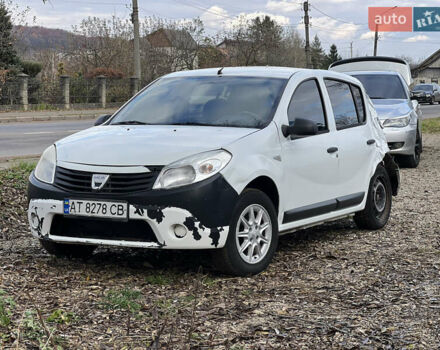 Білий Дачія Sandero, об'ємом двигуна 1.39 л та пробігом 450 тис. км за 1699 $, фото 1 на Automoto.ua