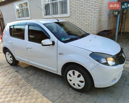 Белый Дачия Сандеро, объемом двигателя 1.15 л и пробегом 138 тыс. км за 5200 $, фото 7 на Automoto.ua