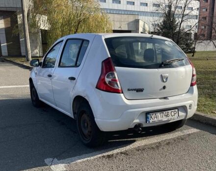 Белый Дачия Сандеро, объемом двигателя 1.1 л и пробегом 200 тыс. км за 1700 $, фото 1 на Automoto.ua