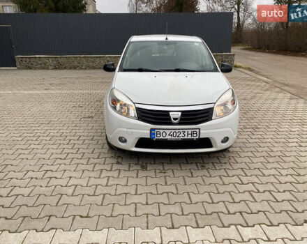 Белый Дачия Сандеро, объемом двигателя 1.39 л и пробегом 191 тыс. км за 5200 $, фото 8 на Automoto.ua