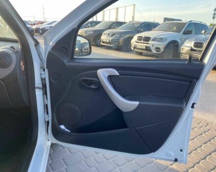 Белый Дачия Сандеро, объемом двигателя 1.2 л и пробегом 133 тыс. км за 4940 $, фото 21 на Automoto.ua