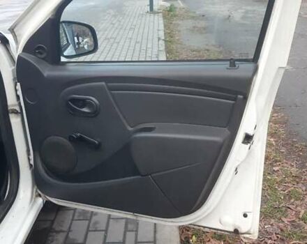 Белый Дачия Сандеро, объемом двигателя 1.4 л и пробегом 336 тыс. км за 2700 $, фото 10 на Automoto.ua