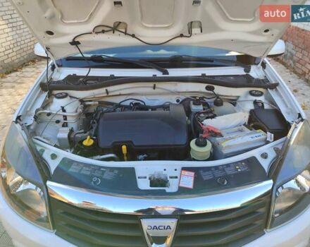 Белый Дачия Сандеро, объемом двигателя 1.15 л и пробегом 138 тыс. км за 5200 $, фото 2 на Automoto.ua
