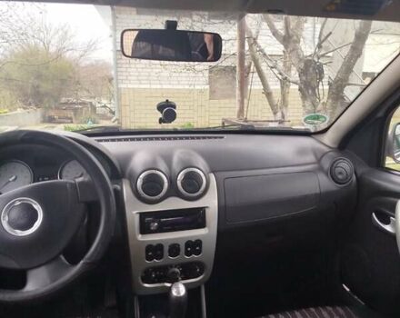 Білий Дачія Sandero, об'ємом двигуна 1.15 л та пробігом 210 тис. км за 4500 $, фото 1 на Automoto.ua