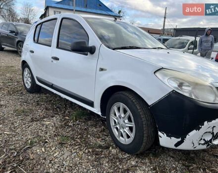 Білий Дачія Sandero, об'ємом двигуна 1.39 л та пробігом 450 тис. км за 1299 $, фото 4 на Automoto.ua