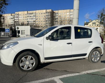 Белый Дачия Сандеро, объемом двигателя 1.1 л и пробегом 232 тыс. км за 3600 $, фото 1 на Automoto.ua