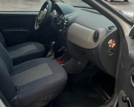 Белый Дачия Сандеро, объемом двигателя 1.4 л и пробегом 336 тыс. км за 2700 $, фото 8 на Automoto.ua