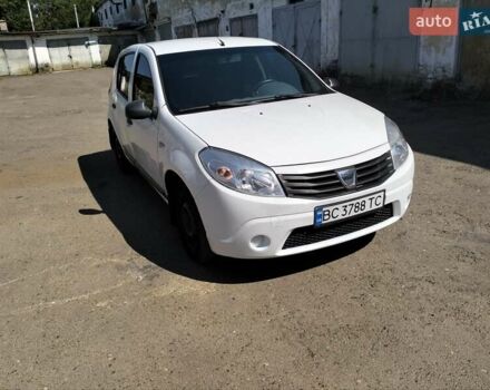 Білий Дачія Sandero, об'ємом двигуна 1.39 л та пробігом 138 тис. км за 3700 $, фото 1 на Automoto.ua