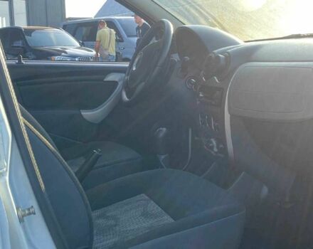 Белый Дачия Сандеро, объемом двигателя 1.2 л и пробегом 133 тыс. км за 4940 $, фото 15 на Automoto.ua