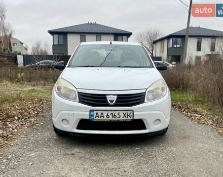 Білий Дачія Sandero, об'ємом двигуна 1.15 л та пробігом 186 тис. км за 3250 $, фото 1 на Automoto.ua