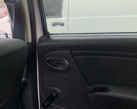 Білий Дачія Sandero, об'ємом двигуна 1.15 л та пробігом 147 тис. км за 4500 $, фото 15 на Automoto.ua