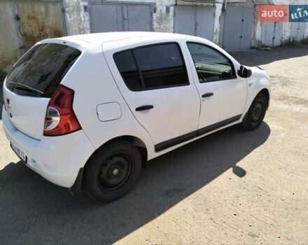 Білий Дачія Sandero, об'ємом двигуна 1.39 л та пробігом 138 тис. км за 3700 $, фото 3 на Automoto.ua