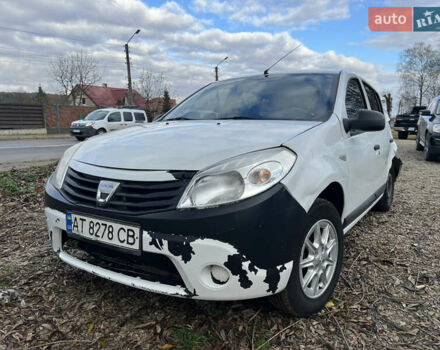 Білий Дачія Sandero, об'ємом двигуна 1.39 л та пробігом 450 тис. км за 1299 $, фото 2 на Automoto.ua