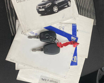 Белый Дачия Сандеро, объемом двигателя 1.39 л и пробегом 191 тыс. км за 5200 $, фото 17 на Automoto.ua