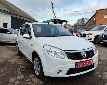 Білий Дачія Sandero, об'ємом двигуна 1.6 л та пробігом 147 тис. км за 5900 $, фото 2 на Automoto.ua
