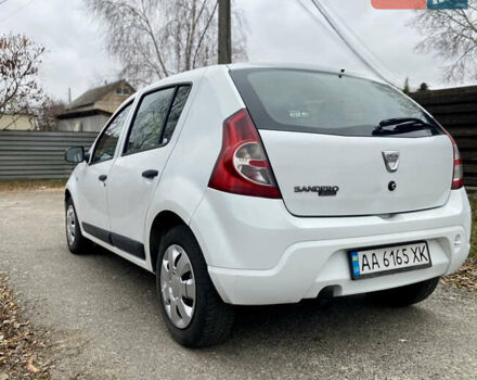 Білий Дачія Sandero, об'ємом двигуна 1.15 л та пробігом 186 тис. км за 3250 $, фото 3 на Automoto.ua