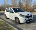 Белый Дачия Сандеро, объемом двигателя 1.1 л и пробегом 200 тыс. км за 1700 $, фото 1 на Automoto.ua