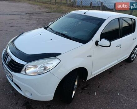 Белый Дачия Сандеро, объемом двигателя 1.2 л и пробегом 233 тыс. км за 4300 $, фото 5 на Automoto.ua