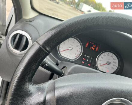 Білий Дачія Sandero, об'ємом двигуна 1.15 л та пробігом 230 тис. км за 3700 $, фото 14 на Automoto.ua