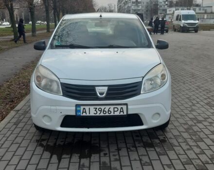 Белый Дачия Сандеро, объемом двигателя 1.4 л и пробегом 336 тыс. км за 2700 $, фото 1 на Automoto.ua