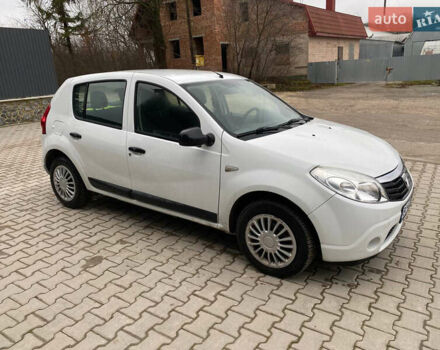 Белый Дачия Сандеро, объемом двигателя 1.39 л и пробегом 191 тыс. км за 5200 $, фото 6 на Automoto.ua