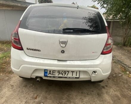 Білий Дачія Sandero, об'ємом двигуна 1.4 л та пробігом 220 тис. км за 3600 $, фото 1 на Automoto.ua