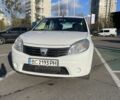 Белый Дачия Сандеро, объемом двигателя 1.1 л и пробегом 232 тыс. км за 3600 $, фото 1 на Automoto.ua
