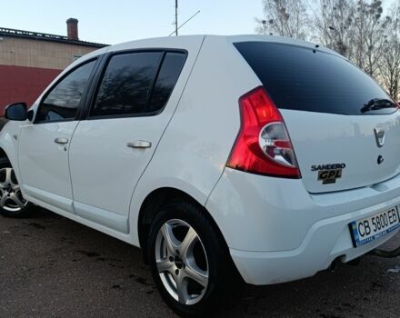 Белый Дачия Сандеро, объемом двигателя 1.1 л и пробегом 230 тыс. км за 4300 $, фото 3 на Automoto.ua