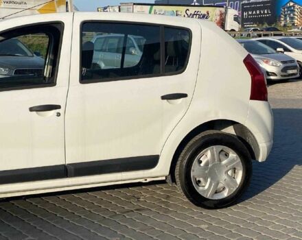 Белый Дачия Сандеро, объемом двигателя 1.2 л и пробегом 133 тыс. км за 4940 $, фото 2 на Automoto.ua