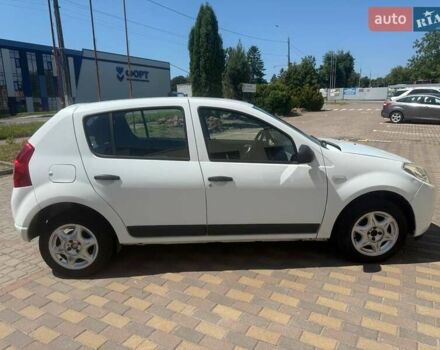 Білий Дачія Sandero, об'ємом двигуна 1.15 л та пробігом 219 тис. км за 4100 $, фото 6 на Automoto.ua