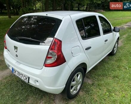 Білий Дачія Sandero, об'ємом двигуна 1.15 л та пробігом 157 тис. км за 4000 $, фото 8 на Automoto.ua