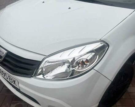 Белый Дачия Сандеро, объемом двигателя 1.15 л и пробегом 190 тыс. км за 3700 $, фото 10 на Automoto.ua