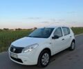 Белый Дачия Сандеро, объемом двигателя 1.2 л и пробегом 220 тыс. км за 3309 $, фото 1 на Automoto.ua