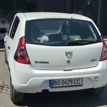 Белый Дачия Сандеро, объемом двигателя 1.46 л и пробегом 197 тыс. км за 5000 $, фото 2 на Automoto.ua