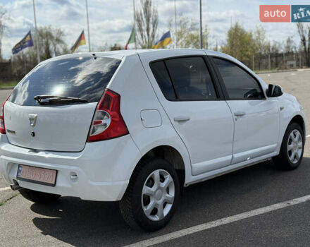 Белый Дачия Сандеро, объемом двигателя 1.6 л и пробегом 160 тыс. км за 5900 $, фото 7 на Automoto.ua
