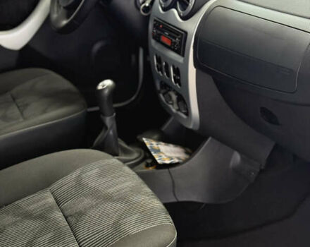 Белый Дачия Сандеро, объемом двигателя 1.6 л и пробегом 160 тыс. км за 5900 $, фото 13 на Automoto.ua