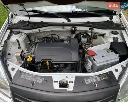 Білий Дачія Sandero, об'ємом двигуна 1.15 л та пробігом 157 тис. км за 4000 $, фото 27 на Automoto.ua