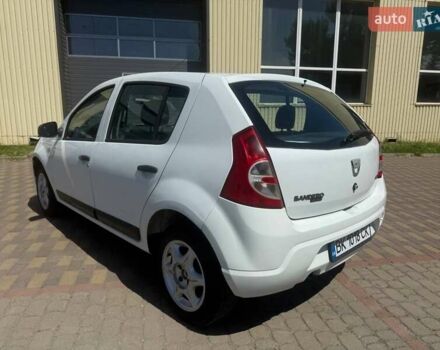 Білий Дачія Sandero, об'ємом двигуна 1.2 л та пробігом 220 тис. км за 4250 $, фото 4 на Automoto.ua