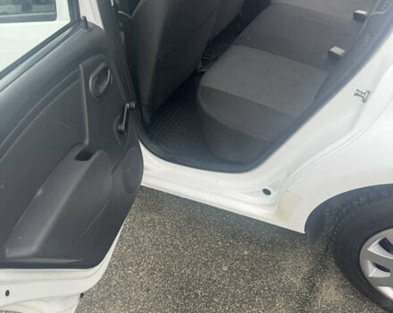 Белый Дачия Сандеро, объемом двигателя 1.15 л и пробегом 216 тыс. км за 3850 $, фото 17 на Automoto.ua