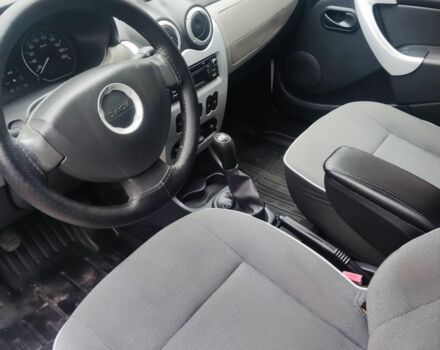 Дачія Sandero 2012 у Терновке на Automoto.ua Білий Дачія Sandero, об'ємом двигуна 1.1 л та пробігом 166 тис. км за 4200 $, фото 4 на Automoto.ua